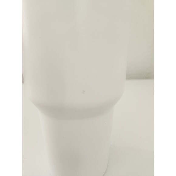 Stanley the big grip travel quencher Cup 40oz Brilliant White Used Please See - Picture 3 of 9